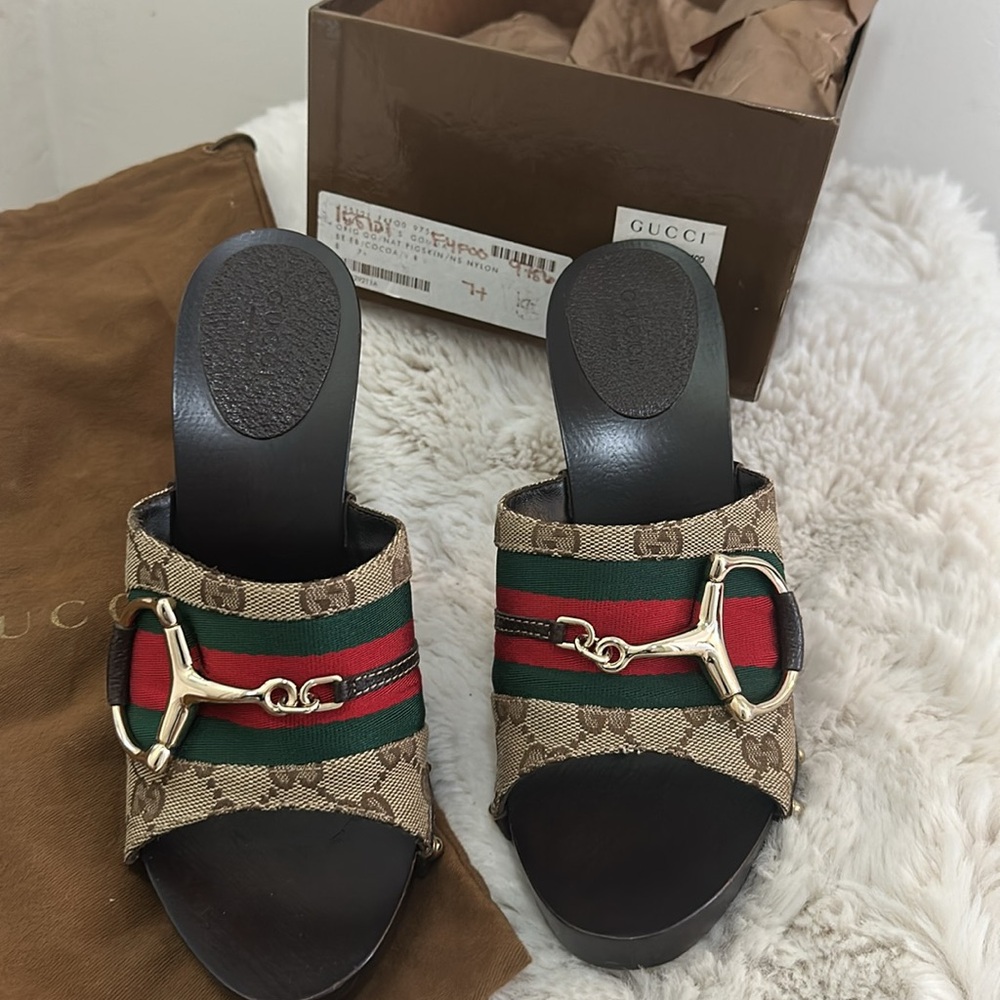 Gucci Women's Black and Multicolor Slide Sandals - Picture 4 of 5
